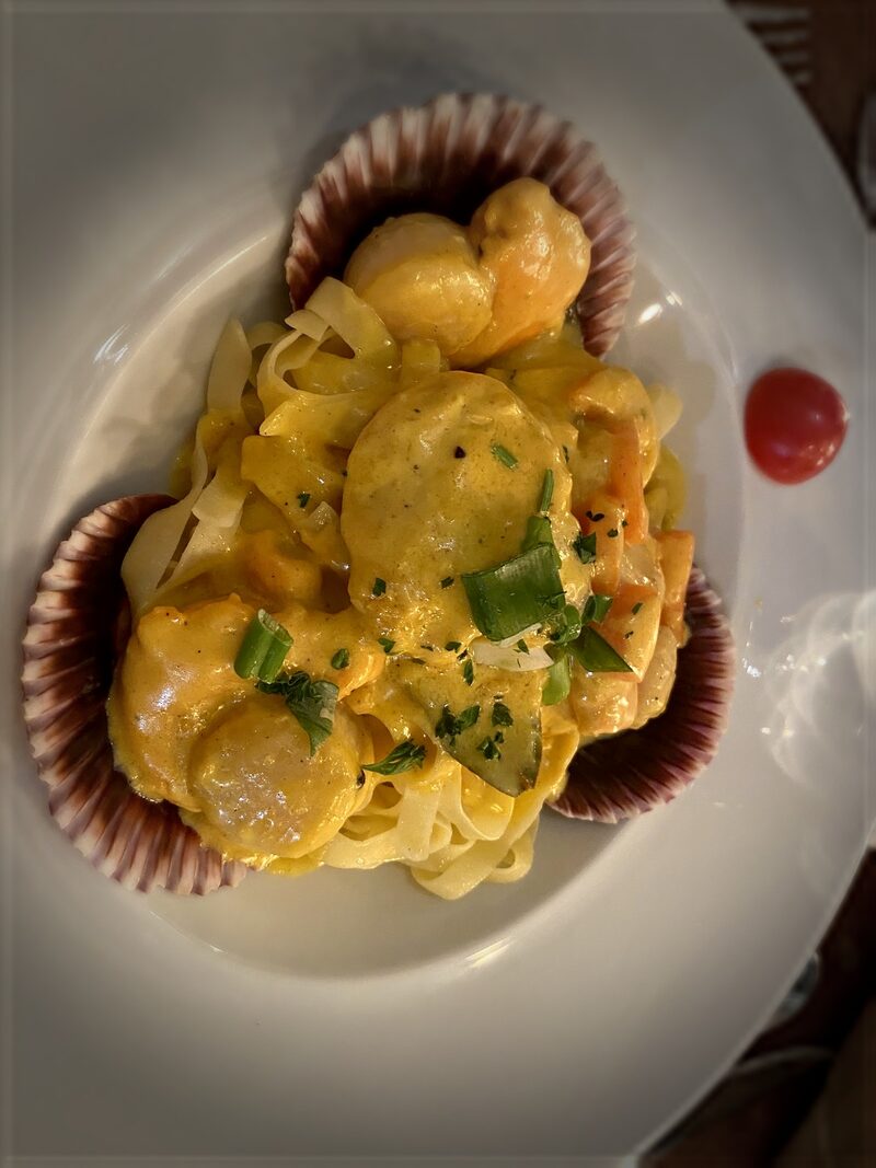 Noix de Saint-Jacques et tagliatelles